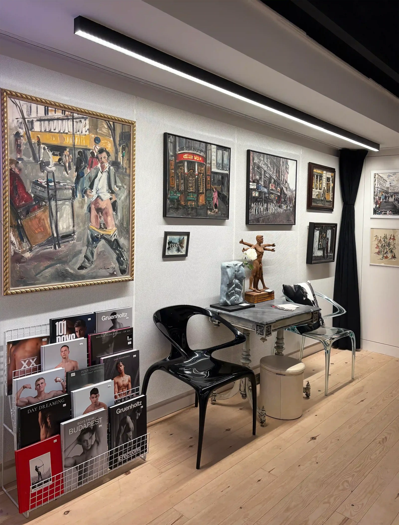 Bnude Art Gallery About Banner