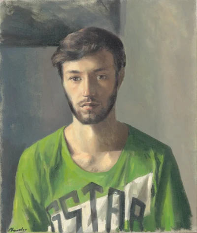 Carles with green T-shirt